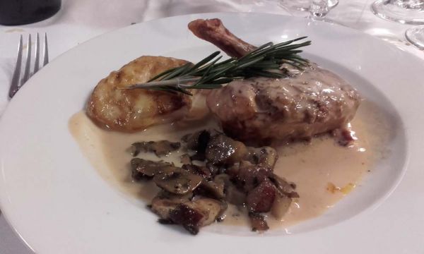 Pintade sauce forestière